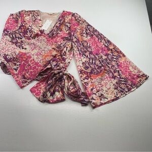 GPD Blouse Women Size Medium Ballon Sleeves V-neck Wrap long sleeves‎ floral